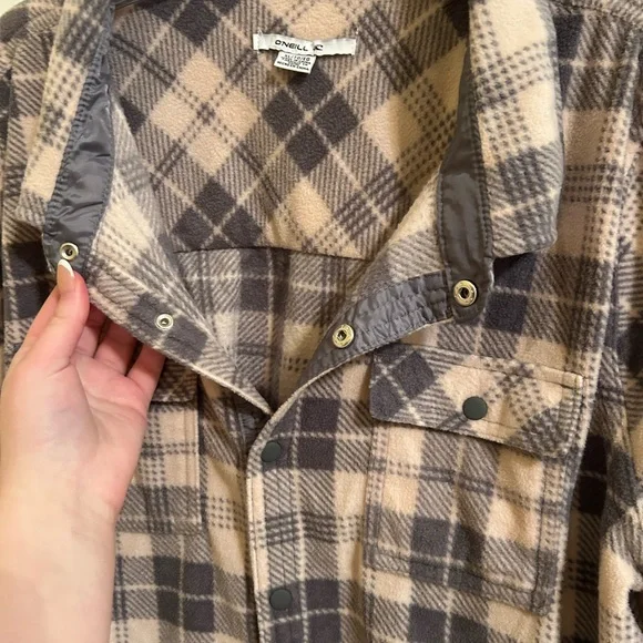 O Neil Plaid Button-Up flannel jacket/Shirt/shacket - Picture 3 of 5